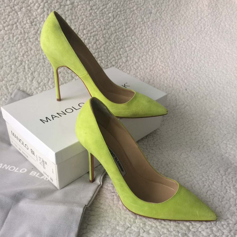 Manolo Blahnik BB Lime Green Suede Pointed Toe Pumps